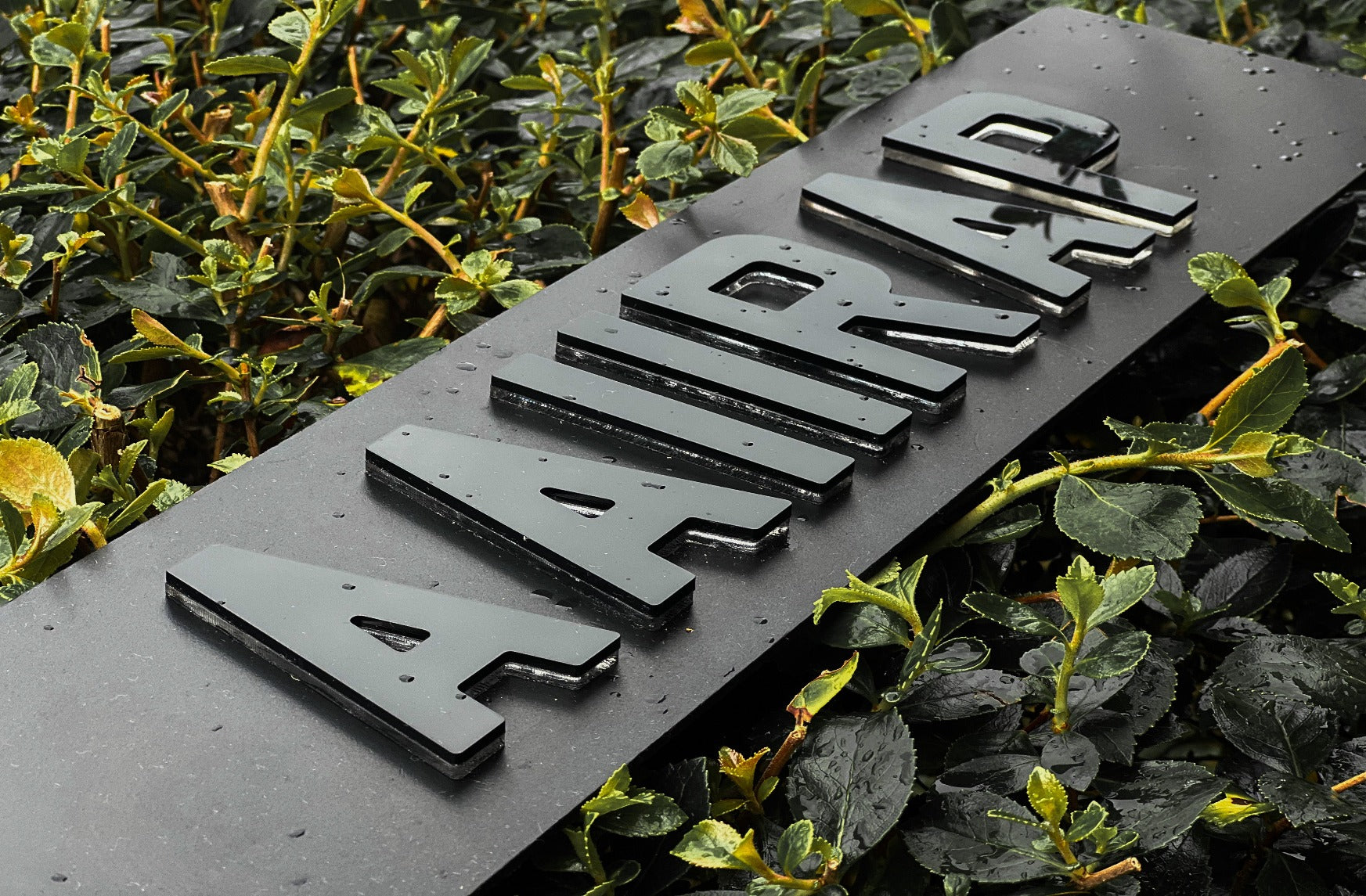 Black Plate WITH 4D COLOURED LETTERS (SHOW PLATE)